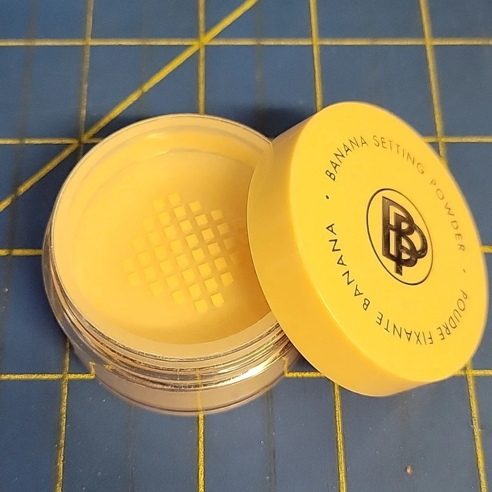 Bellapierre Banana Setting Powder New Sealed Jar 4g